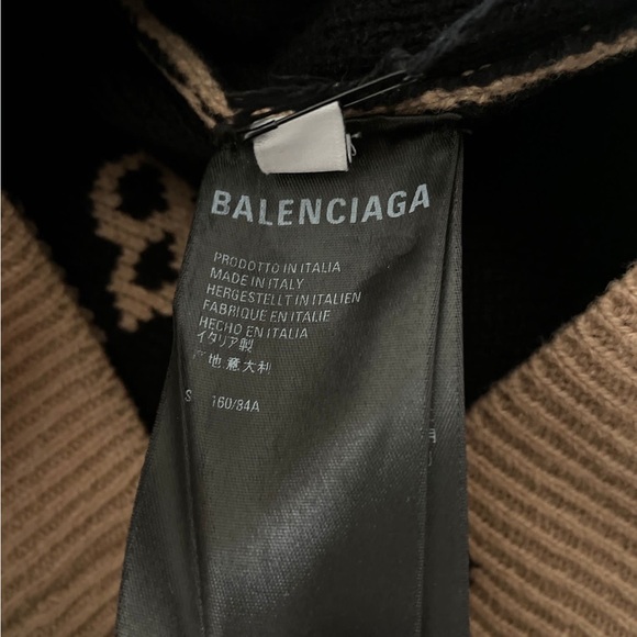 Balenciaga sweater - Picture 7 of 8
